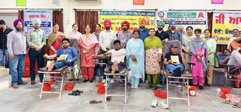 शहीदों की याद में फरीदकोट के सरकारी कॉलेज में लगा 5वां रक्तदान कैंप, 40 यूनिट रक्त एकत्रित—-