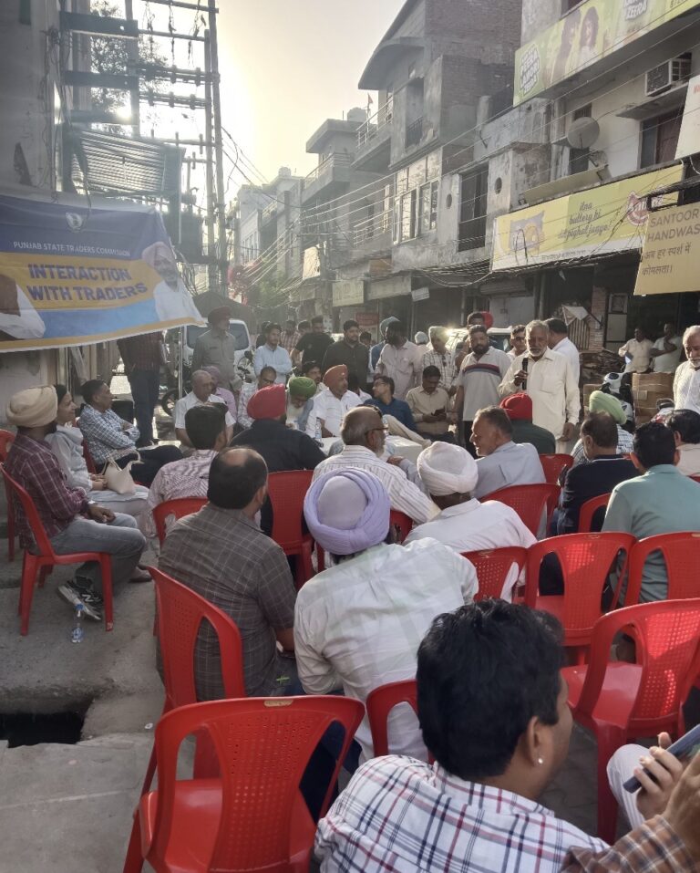 व्यापारियों की समस्याओं पर एमएलए सेखों का कड़ा रुख:
