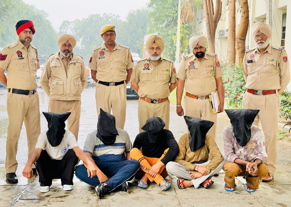 फरीदकोट पुलिस को बड़ी कामयाबी: -वारदात को अंजाम देने की प्लानिंग कर रहे लूटपाट करने वाले गैंग के 5 सदस्य गिरफ्तार,