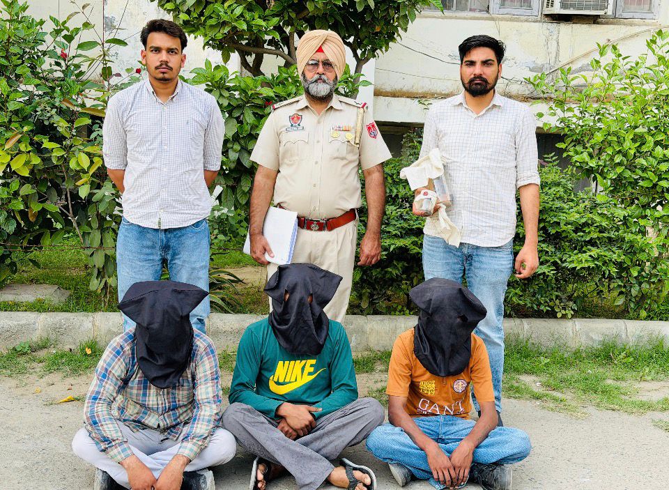 फरीदकोट पुलिस का बड़ा एक्शन: गोल्डी बराड़ गैंग के 3 शूटर विदेशी ‘ग्लॉक’ पिस्टल सहित गिरफ्तार—-
