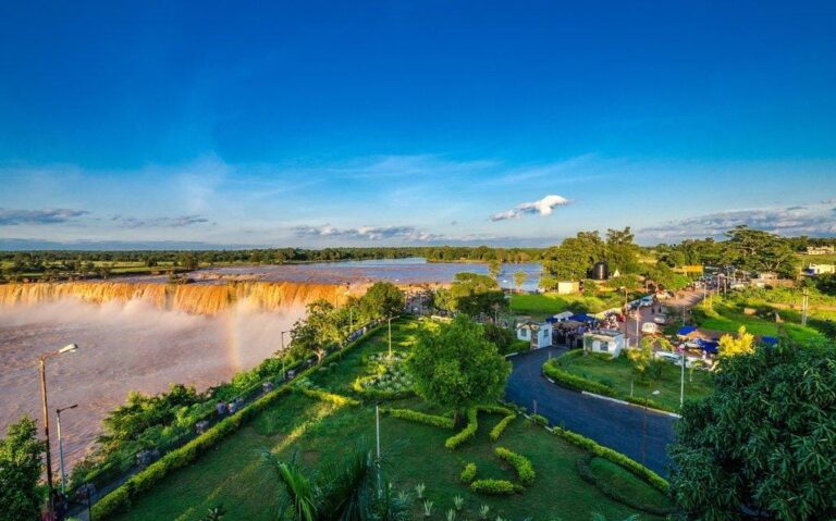 1000164744